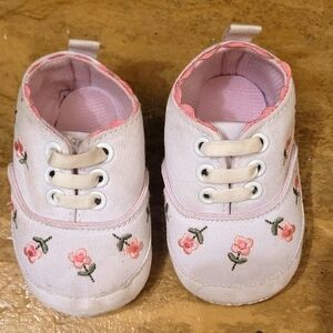 Floral Embroidered Kids Shoes - Pink and White